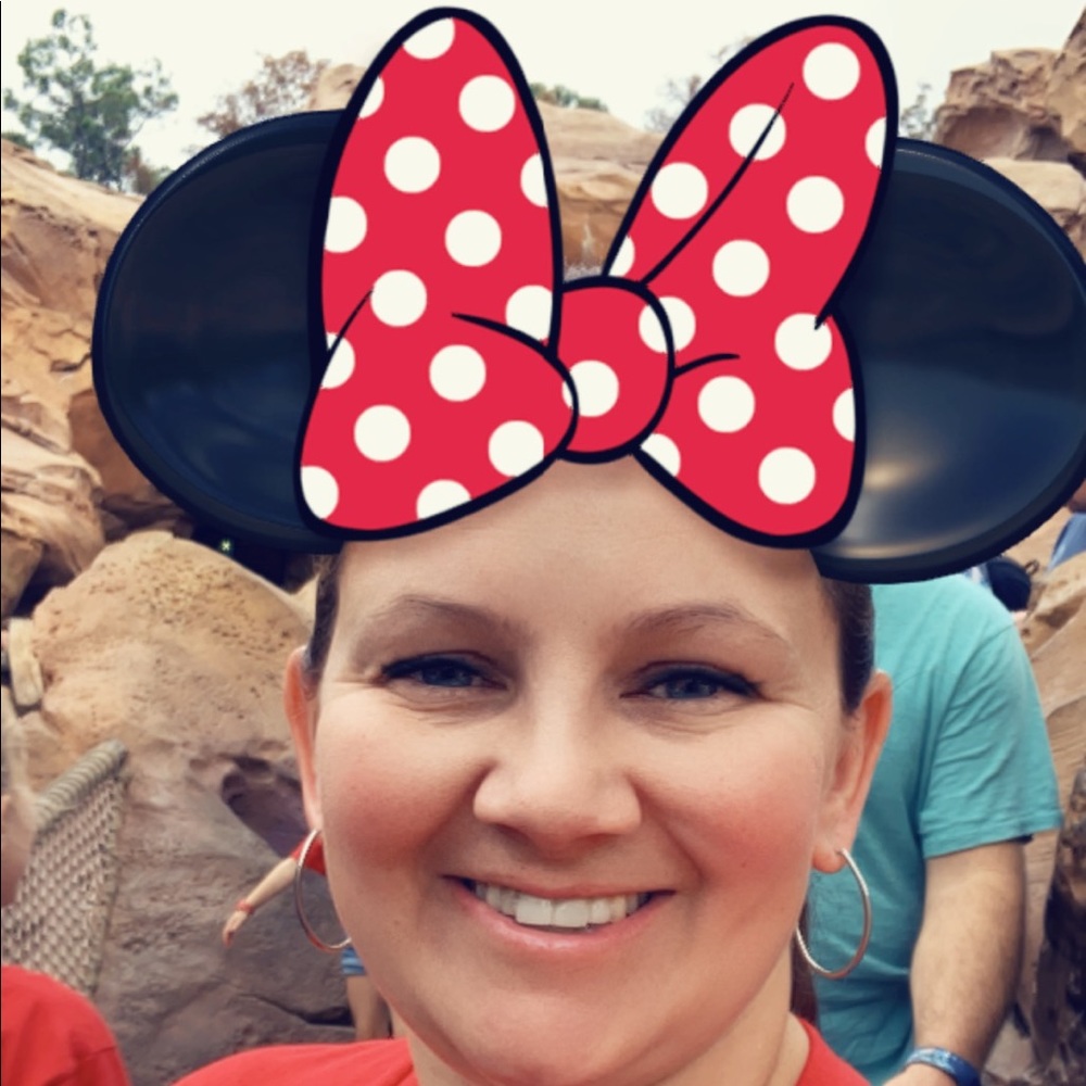 Meet your Posher, Nicole